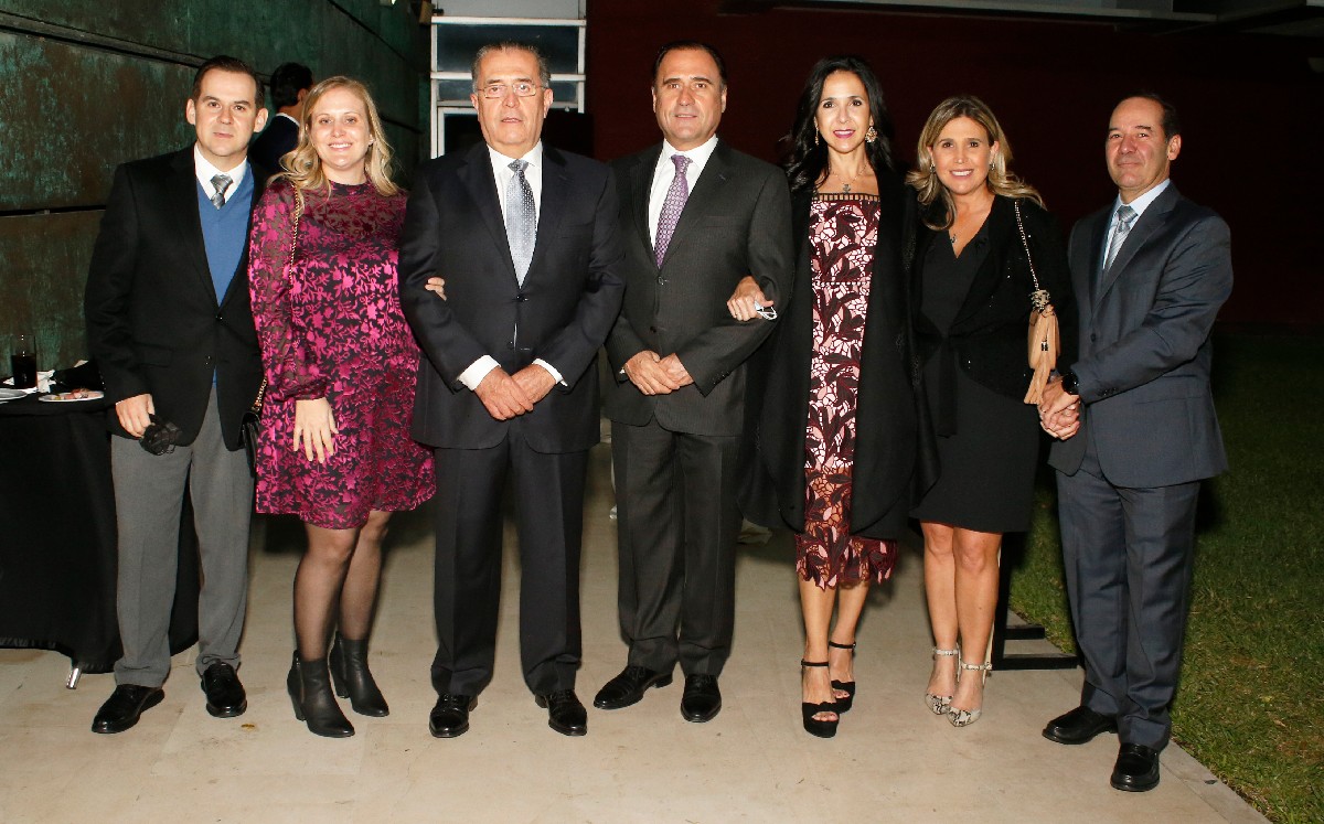 Jesús González, Cecilia Garza, Eugenio Garza Herrera, Andrés Garza Herrera, Maru Martínez de Garza, Ana Cristina Garza y Mauricio Sáenz / Foto: A