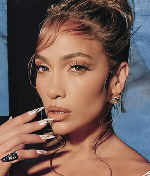 JLo cambia de color de cabello para nueva película. (Foto: Instagram).