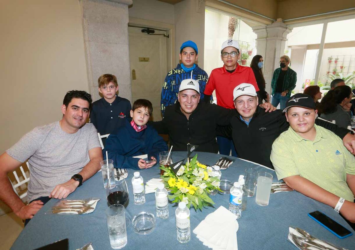 José Álvarez Tostado, José Álvarez Tostado, David Garza, David Garza, Ricardo Garza, Ricardo Garza, Gabo González  y Charly Villarrea