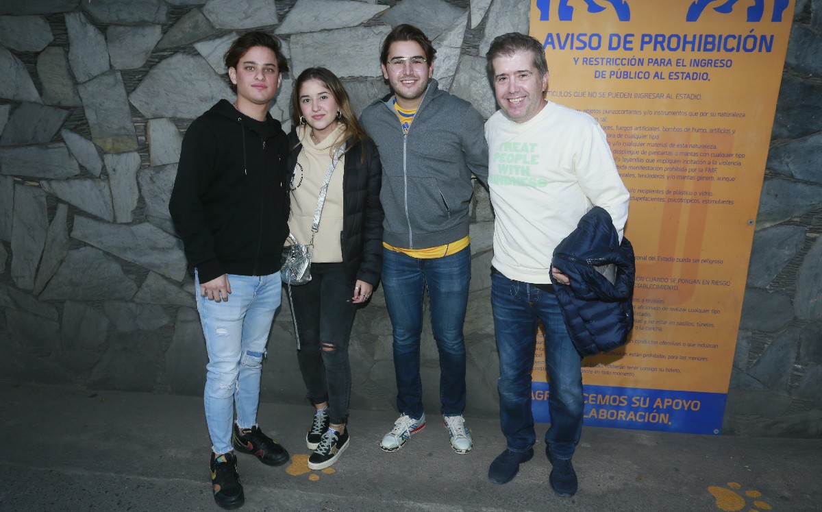 José Ramón Poo, Mariana Morales, Héctor Morales y Héctor Morales / Foto: Omar Valdez