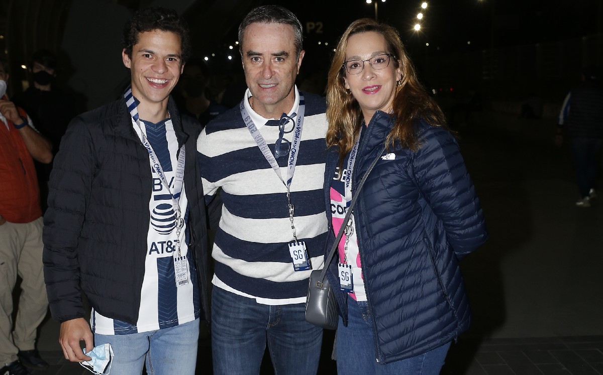 Juan Fernández, Luis Miguel Salvador y María Isabel Garza de Salvador / Foto: Omar Valdez