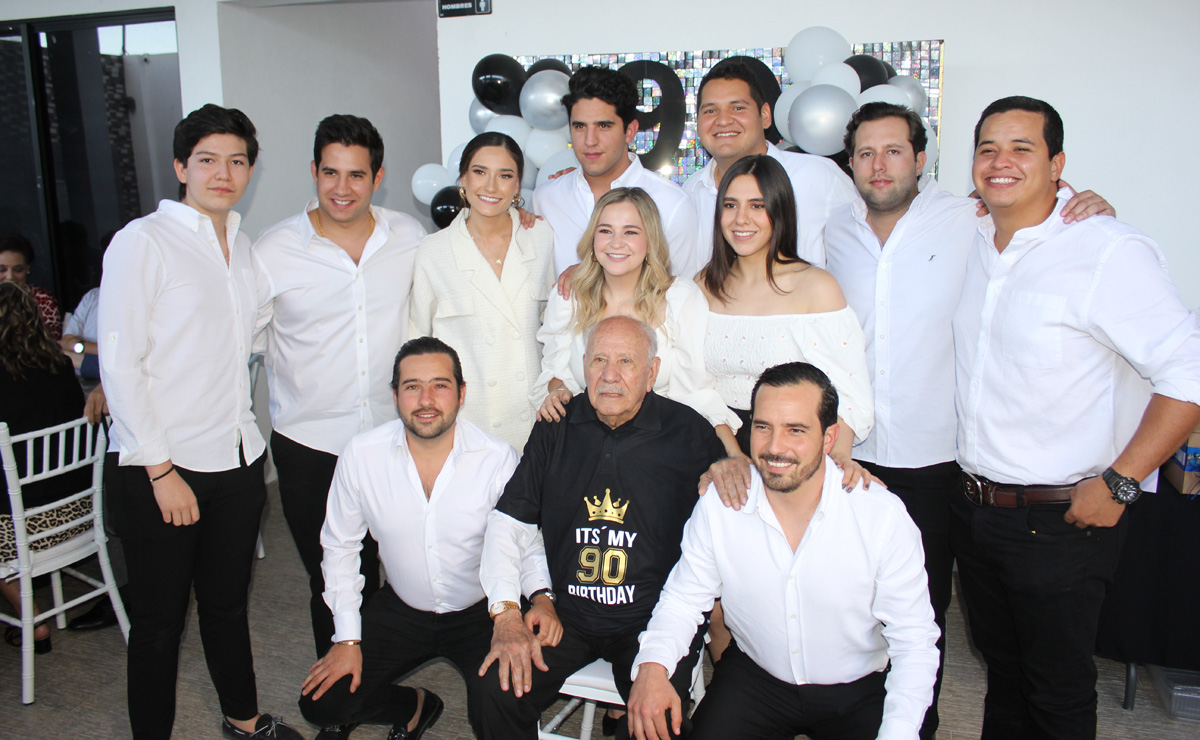 Lázaro, Will, Mau, Diego, Santiago, Adrián, Greta, Alexa, Marian, Josean, Wilfredo y Ricky