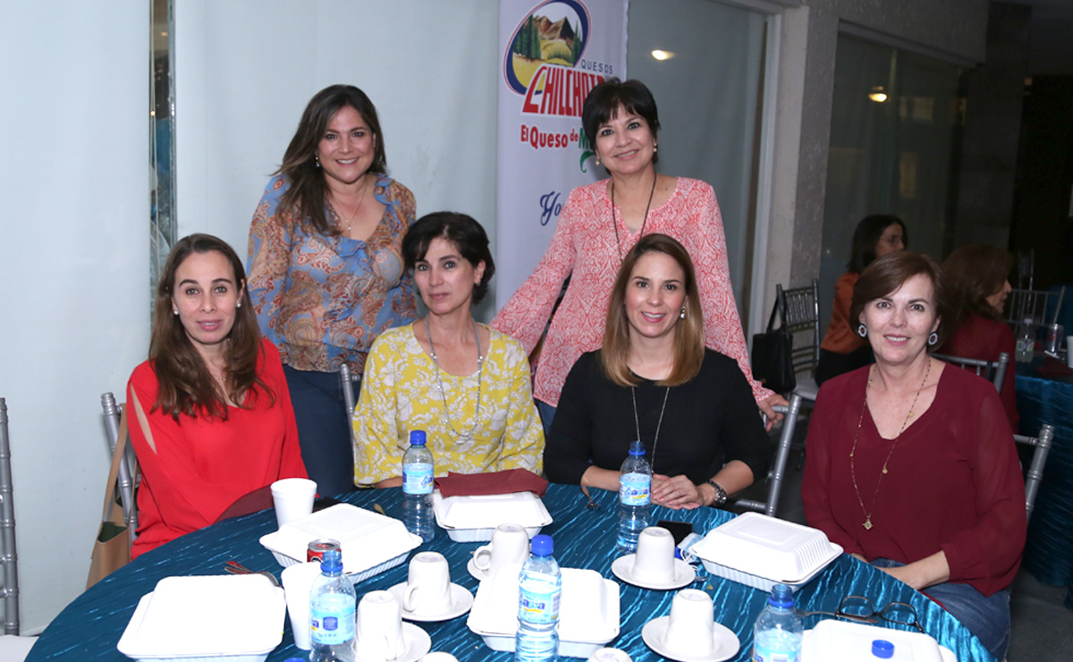 Lorena, Fátima, Lucy, Bertha, Lorena, Valeria y Tony