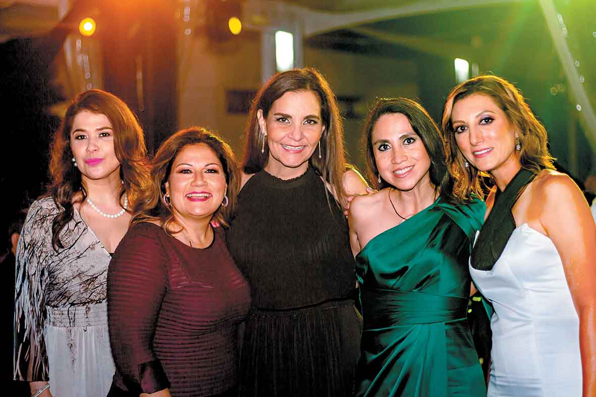 Lucía Carrillo, Magdalena de Zamudio, Josefina Ibarra, Pepis de Quezada y Kathia de Valdés / Fotos: Monlee Photo & Film