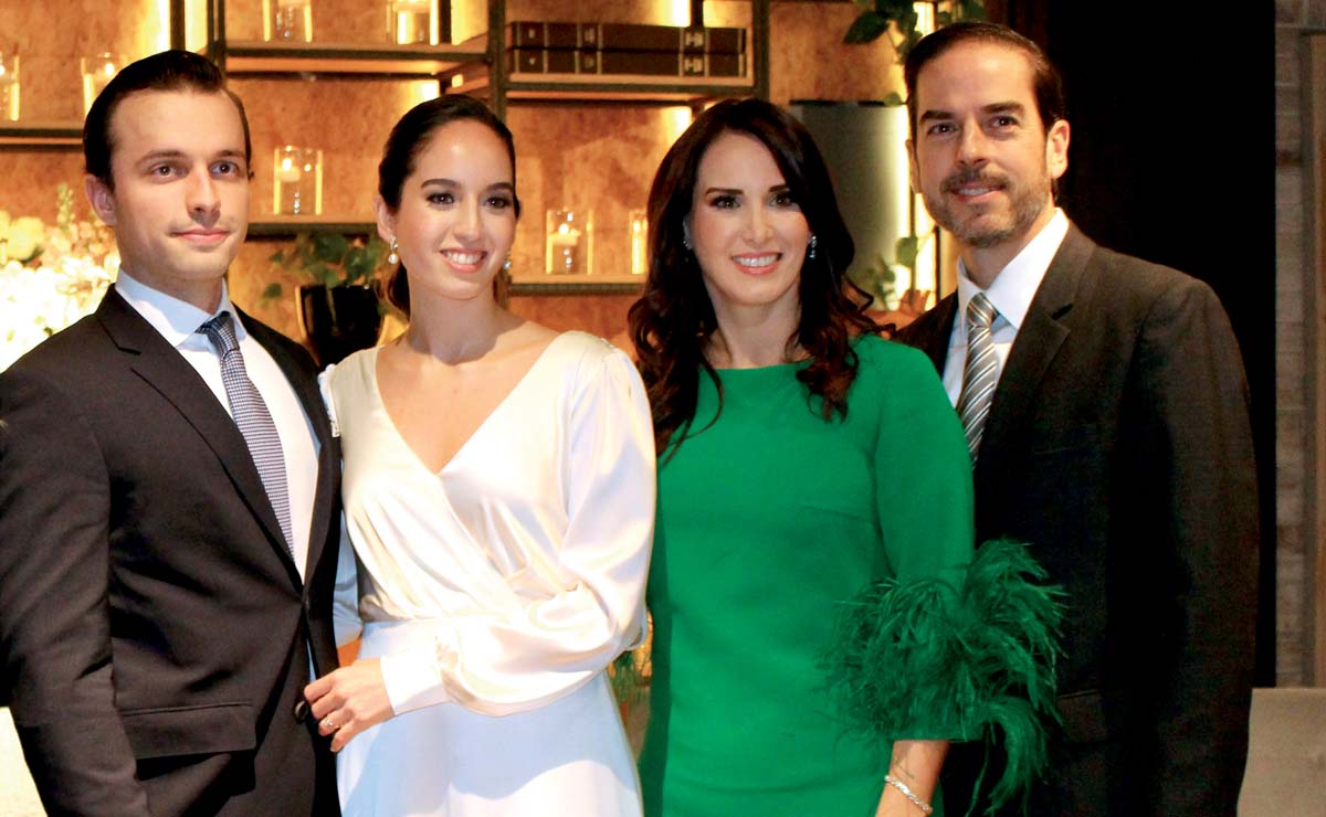 Ximena Costa, Bernardo Madero, Claudia Sada de Costa y Antonio Costa Artigas  / Fotos: Cortesía