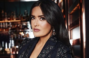 Salma Hayek y plataformas ideales para mujeres bajitas (Foto: Instagram)