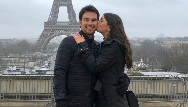 Checo Pérez y su esposa Carola Martínez esperan bebé. (Foto: Instagram).