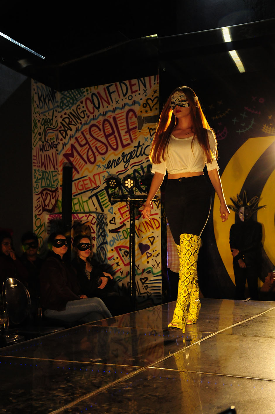 51 Pasarela