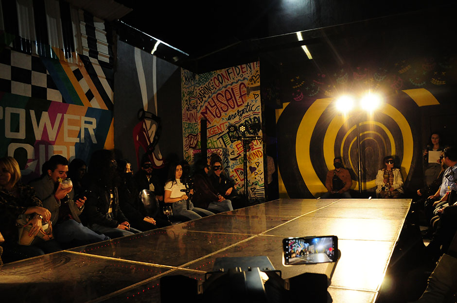 33 Pasarela
