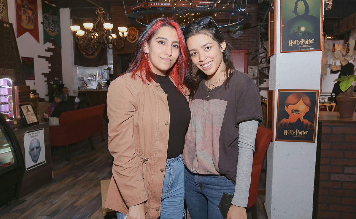 ALE GÓMORA Y LIZ CERVANTES