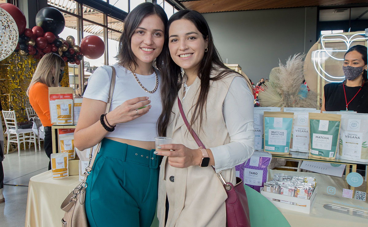 ROSARIO ELICECHE Y BERENICE ELICECHE