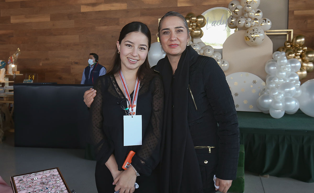 SOFIA DOMÍNGUEZ E IRENE FABILA