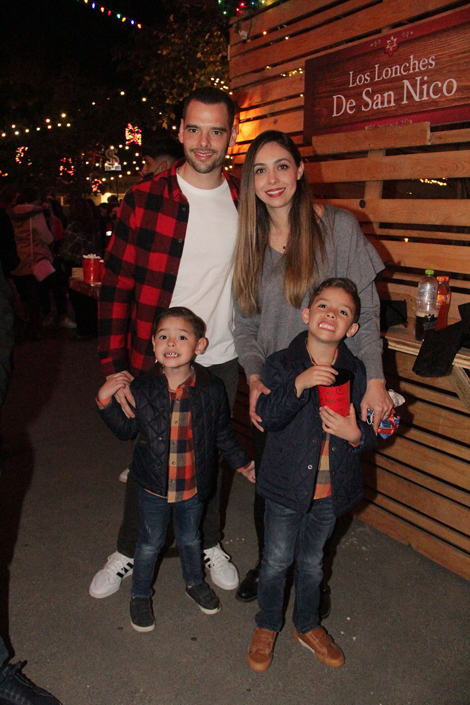 Bernardo Vázquez, Ángeles de Vázquez, Bernardo Vázquez y Federico Vázquez.