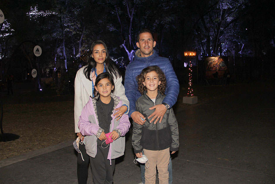 Lore García, Iván Farías, María Farías y Nicolás Farías.