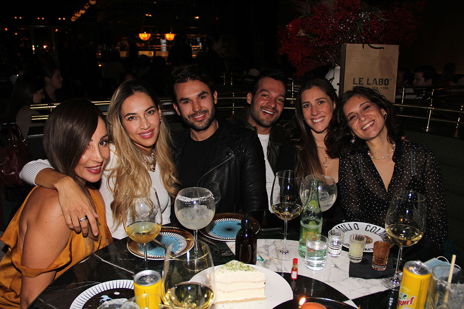 Mariana Apodaca, Andrea Castro, Ricardo Gómez, Ari Tinajero, Laura Santana y Paloma Olivares.