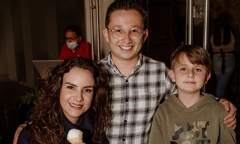 Nancy de la Sierra,Juan José Espinoza Y Roberto Ariza
