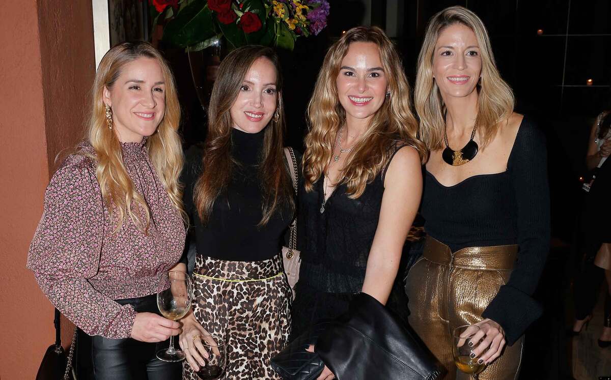 Denisse Ramonfaur, Nora Garza T de Salazar, Paola Celada y Bárbara Lobeira