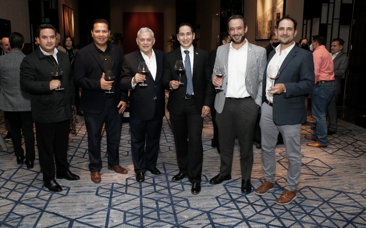 Gabriel Conteras, Héctor Cárdenas, José Antonio González, Servando Garza, Jorge Flores y Vicente García/ Foto: Antonio Mireles