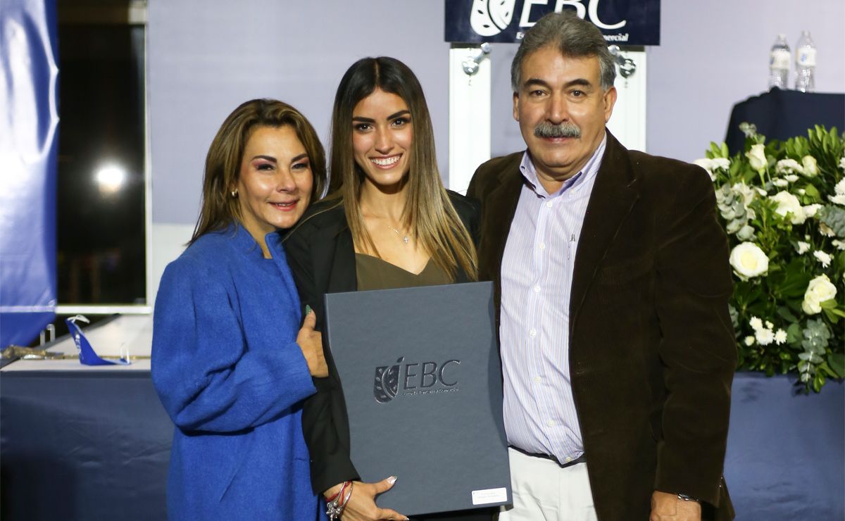 Ivonne Fernández, Itzel Márquez y Jesús Manuel Márquez. Foto: Aarón Solís
