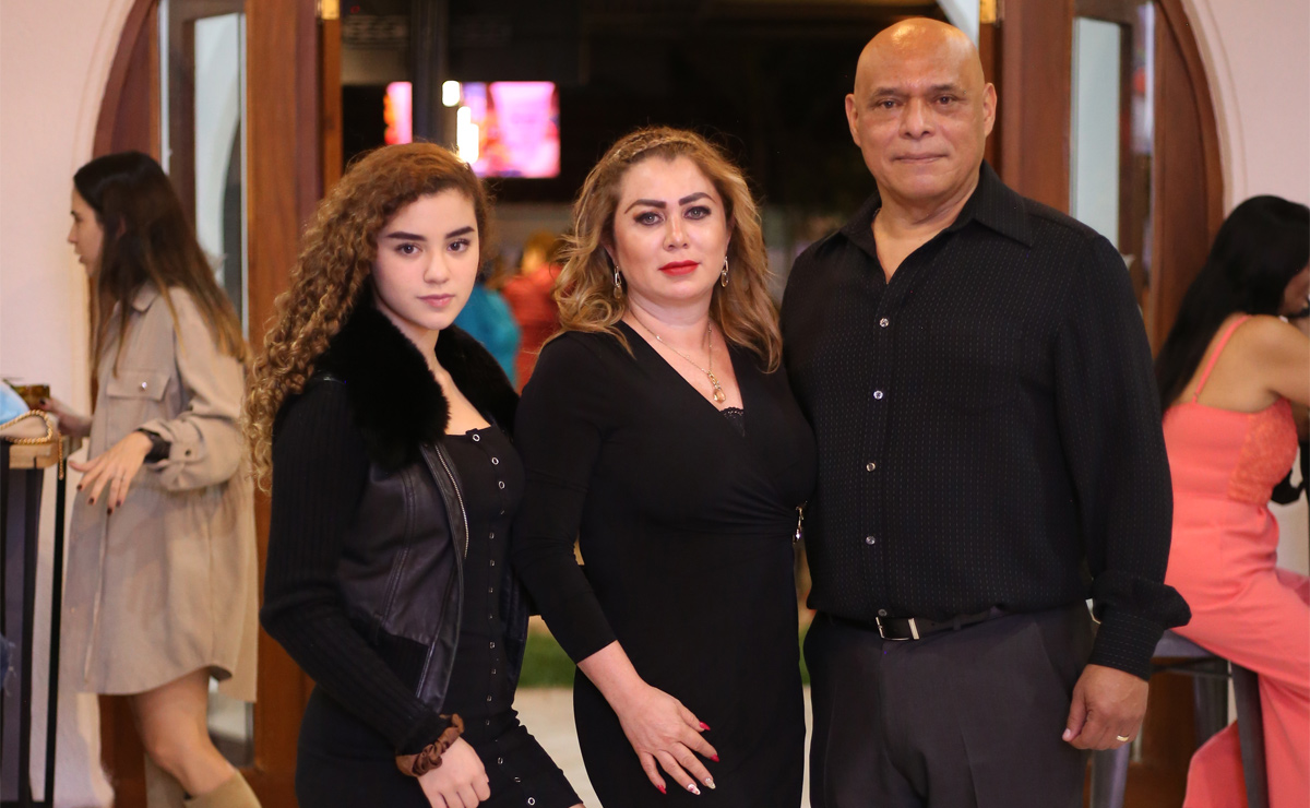 Jade Álvarez, Erika Espinosa y Francisco Álvarez. Foto: Aarón Solís