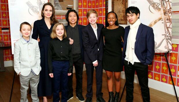 Angelina Jolie y sus hijos