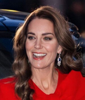 Kate Middleton: Look de Navidad rojo más elegante. (Foto: Instagram).