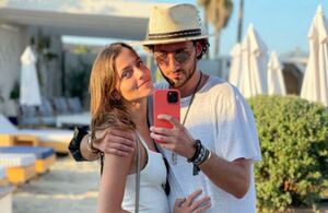 Paola y Carlos se comprometieron en Julio durante unas vacaciones por Europa. Foto: Instagram