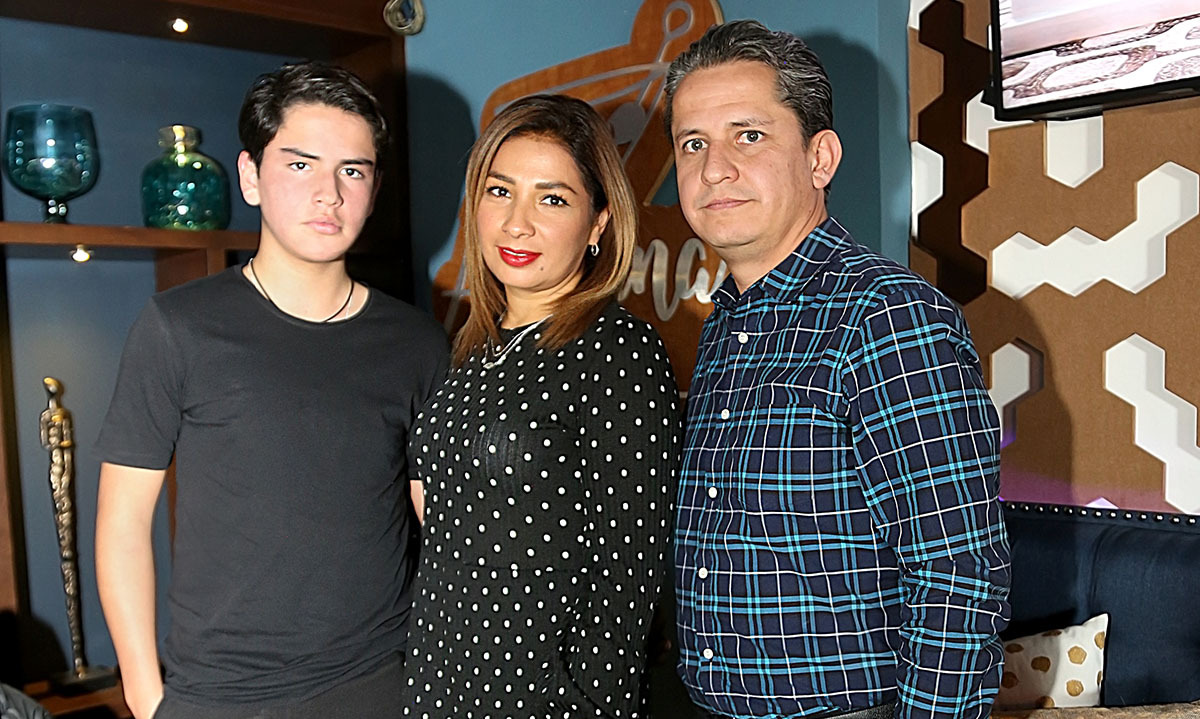 EMILIANO ÁNGELES, VERÓNICA RIVAS Y EDGAR ÁNGELES