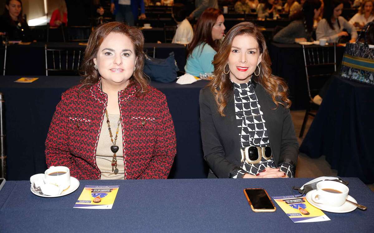 Claudia González de Romero y Mónica Martínez de De la Garza