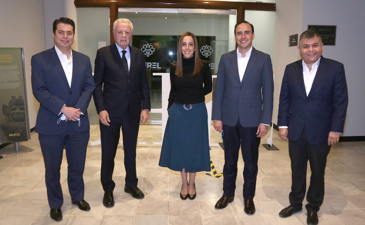 Enrique, Jorge, Paulina, Manolo y Eduardo