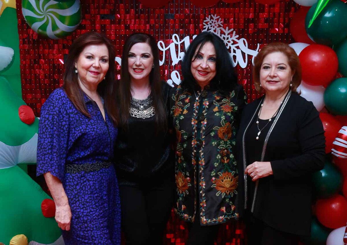 Marisela Guzmán, Marlene Dávila, Tere González de Robles y Flora de Castrillón