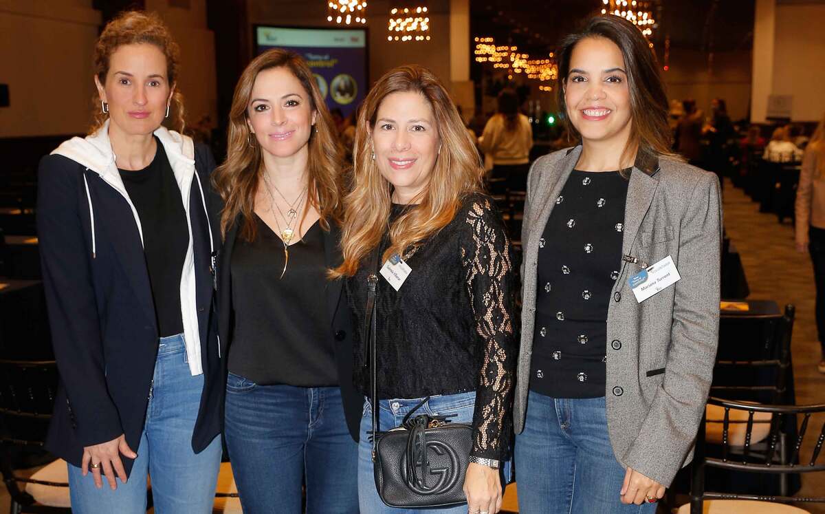 Paloma Tijerina de Lobeira, Ana de Rodríguez, Gabriela Villamar y Mariana Tourrent
