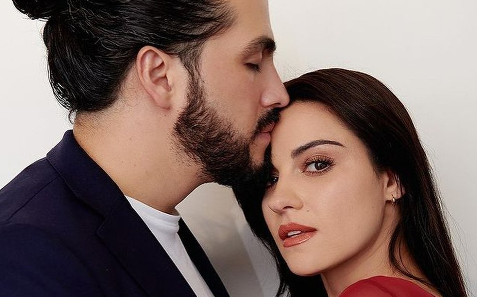 Mayte Perroni y Andrés Tovar.