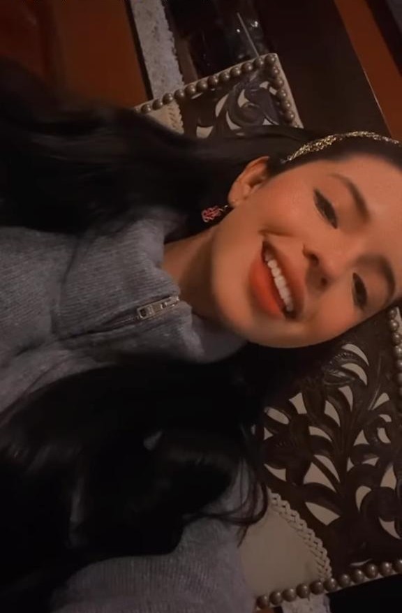 angela