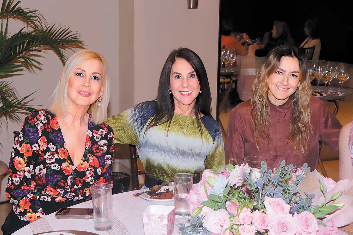 Ana Laura Delsol Mónica Flores y Kimberly Flores / Foto: Dennis Hernández