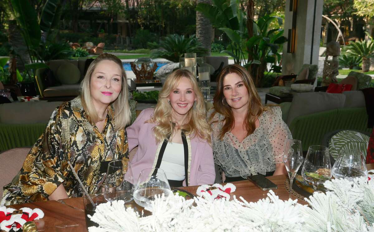 Adriana Zavala de Cortázar, Lorena Gutiérrez de Garza y Alejandra Hinojosa de Gutiérrez