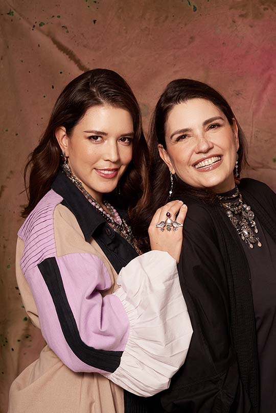 Artemisa Sánchez y Gabriela Sánchez