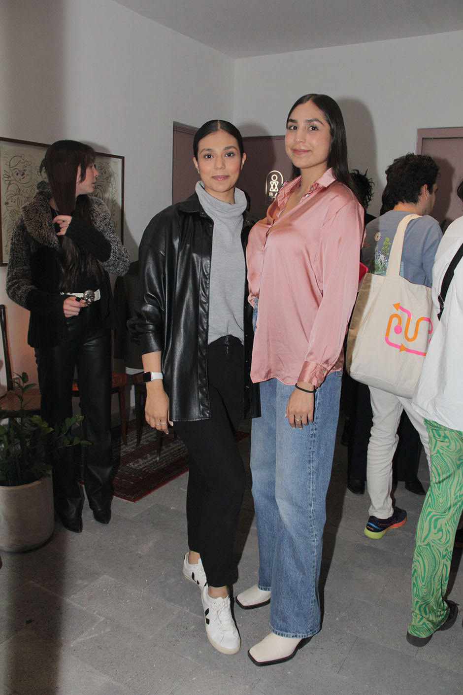 Diana Becerra y Dulce Becerra.