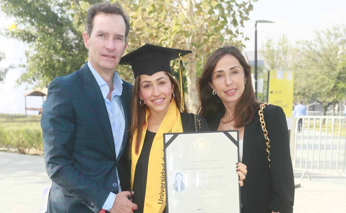 Timoteo González, María José González y Magaly Maldonado de González / Fotos: Omar Valdez