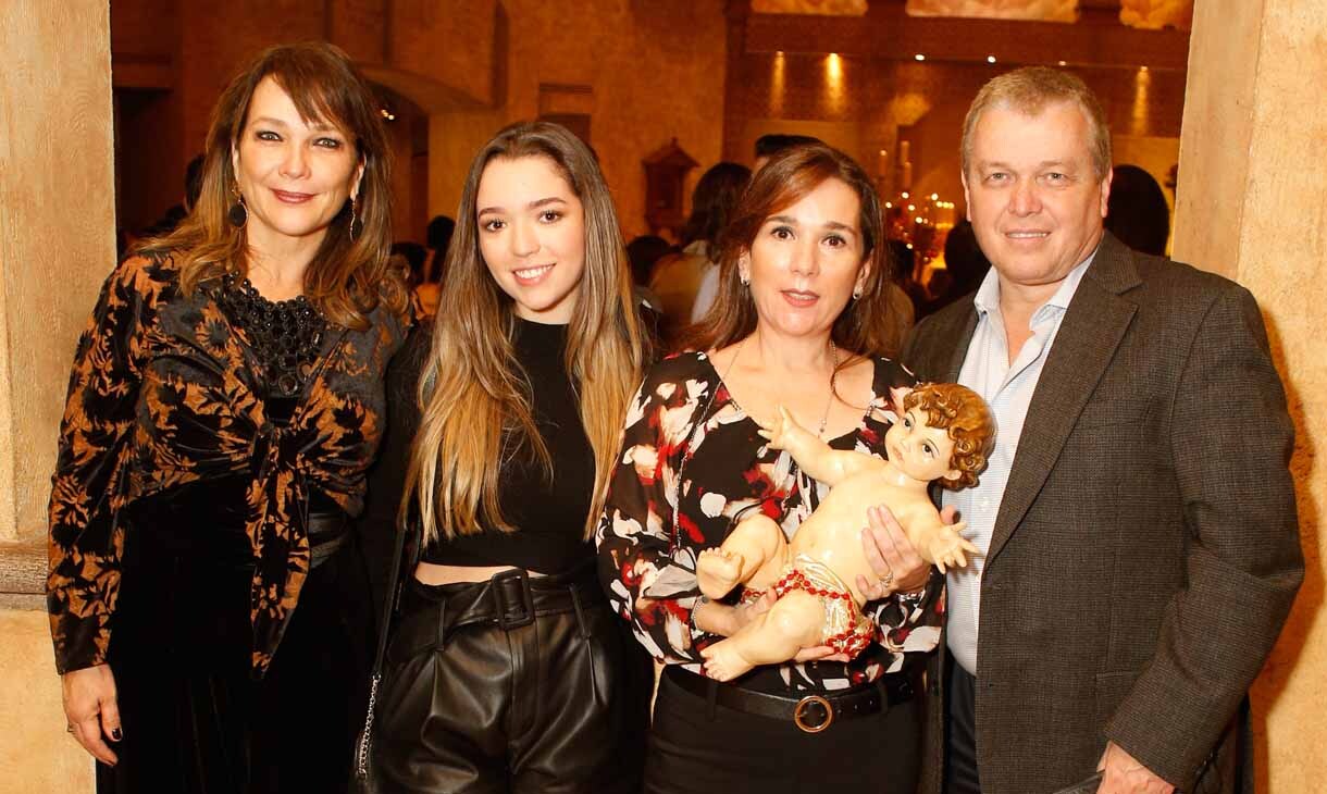 Evalina González de Hinojosa, Mariana Gónzález, Alejandra De la Garza de González y Jesús Andrés González