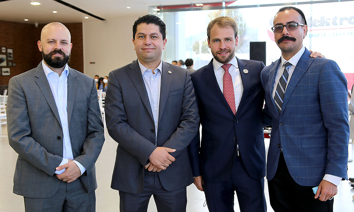 Pablo Escoto, Daniel Nava, Diego García y Saúl Espinosa