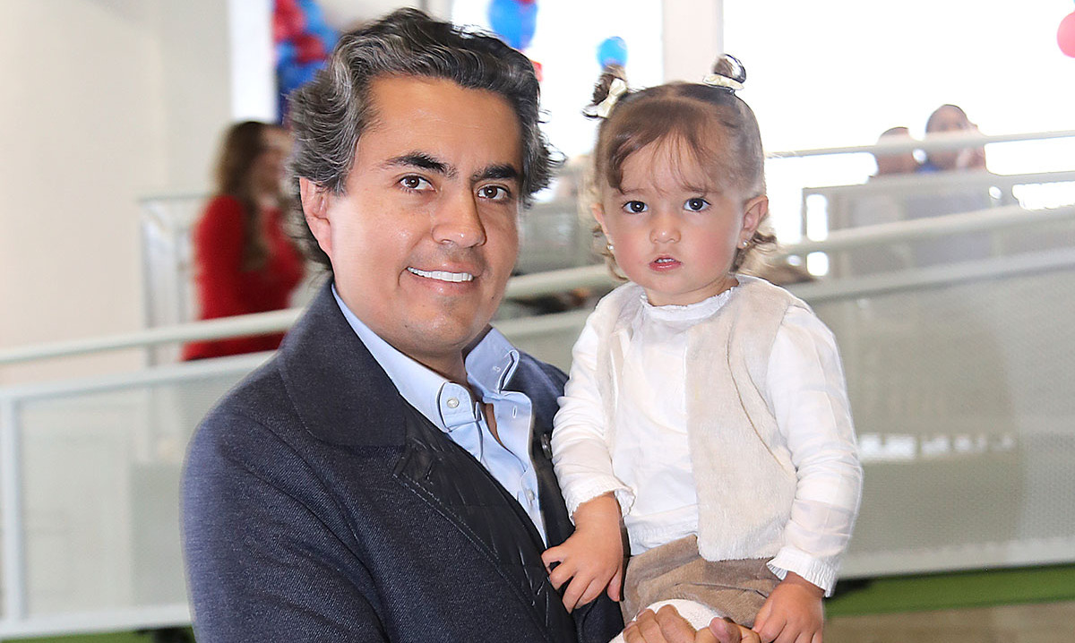 AVELINO TOVAR Y GABY TOVAR