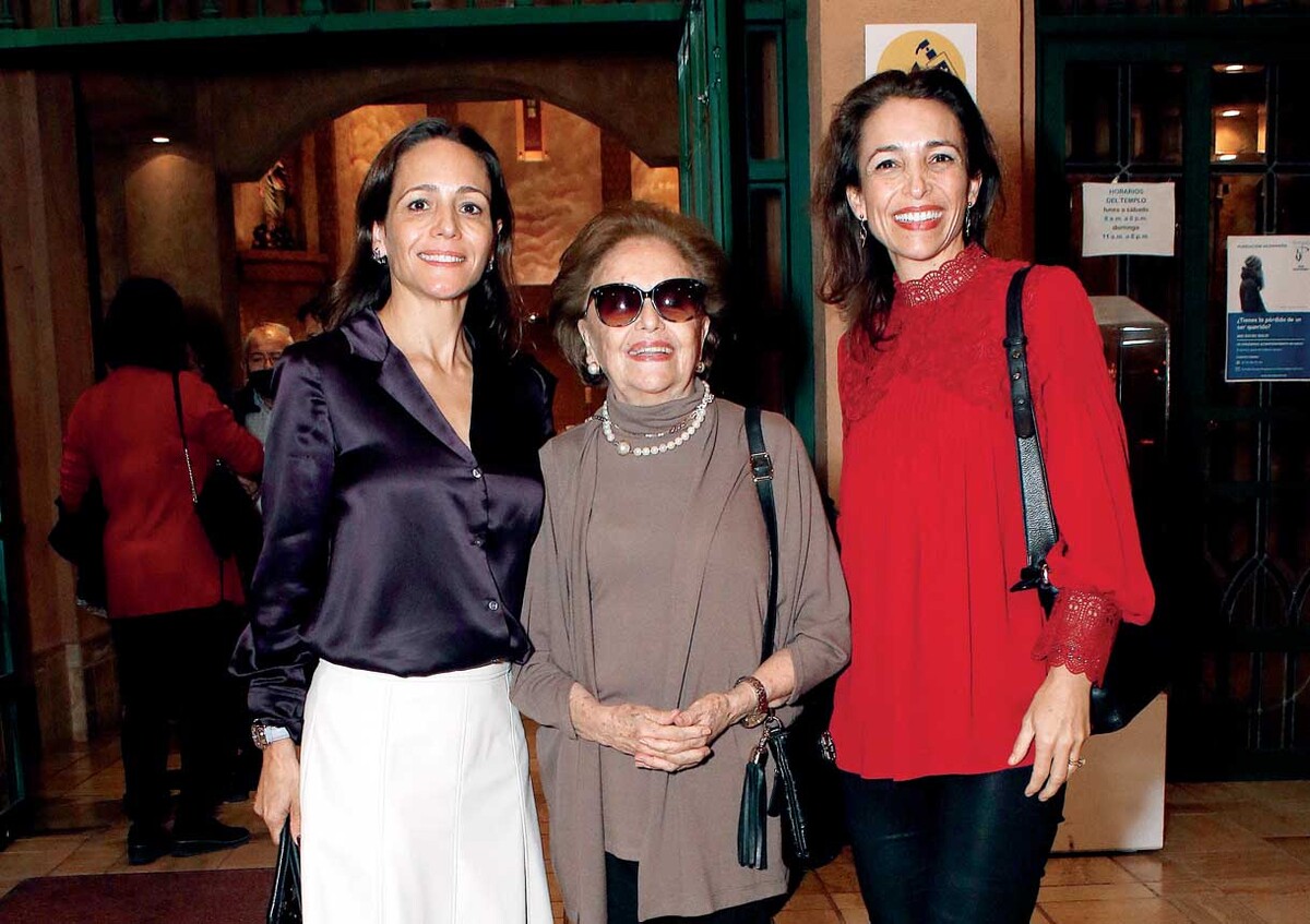 Adriana Villaseñor de Gracia, Zulema  Villaseñor y Marcela Villaseñor de Yarte