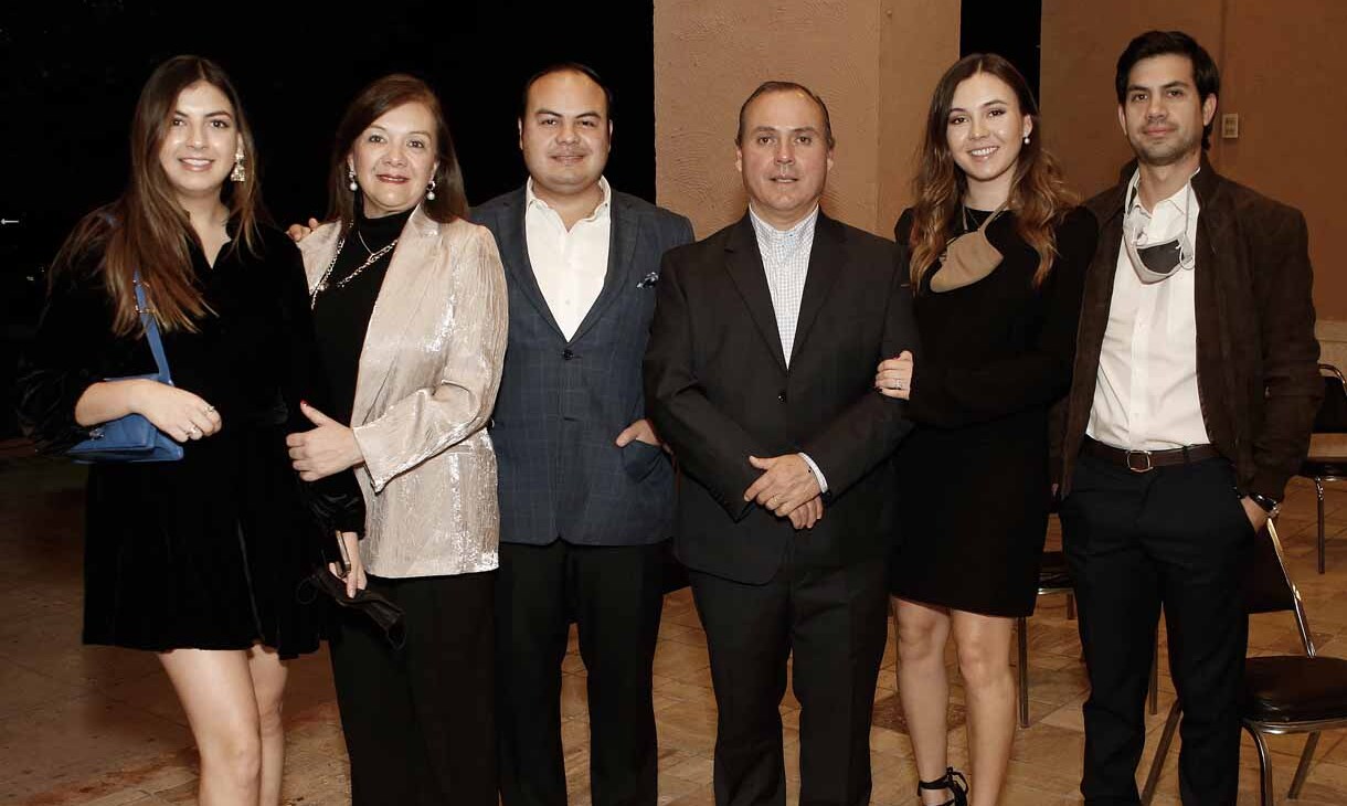 Fernanda Zubieta y Landa, Lourdes de Zubieta y Landa, Gabriel Zubieta y Landa, Gabriel Zubieta y Landa, María Zubieta y Landa y Jorge Escalante