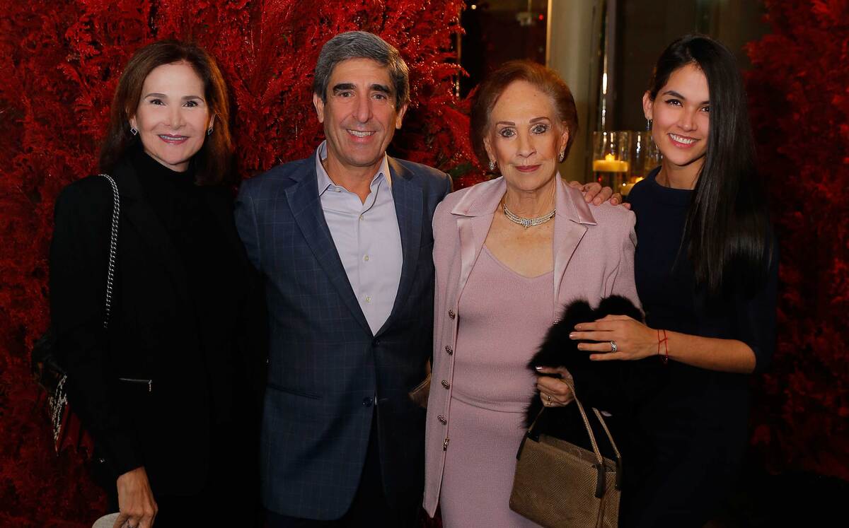 Diana Garza, Enrique Rodríguez, Lucy Treviño y Maye Marcos de Garza