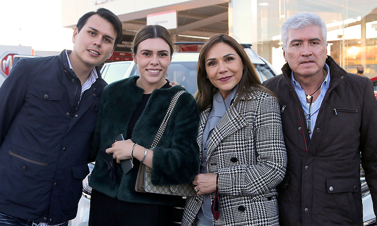 Diego Corona, Alexa López, Tere Corona y Luis Rodolfo Corona