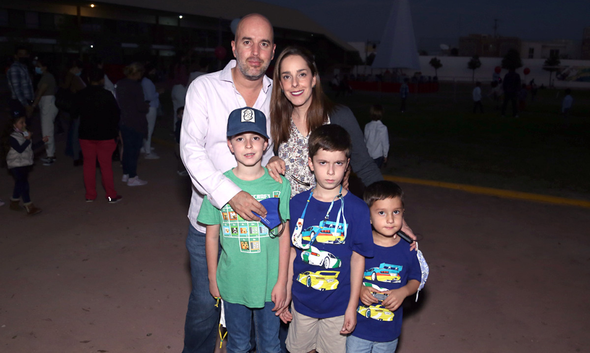 José Antonio, Paulina, Federico, Nicolás y Marcelo