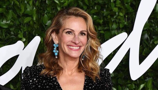 Julia Roberts y cómo llevar un traje de baño después de los 50. (Foto: Instagram).