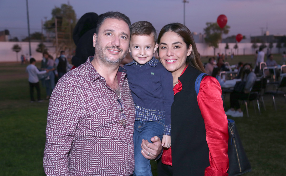 Mauricio, Nicolás y Angélica