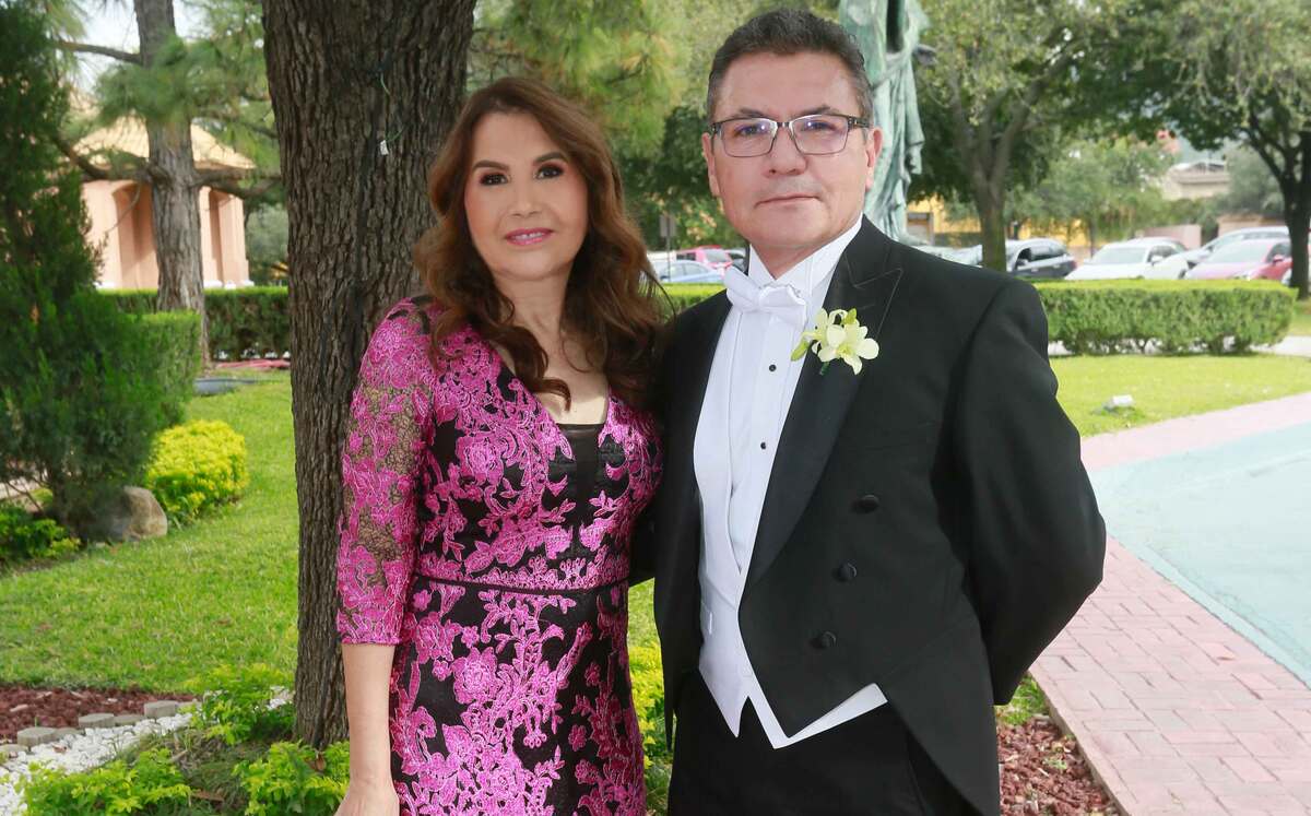 Papás de la novia. Amelia Nava de Villanueva y César Villanueva